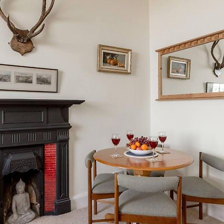 Stunning Panoramic Views: Heart Of The Royal Mile Apartment Единбург Екстериор снимка