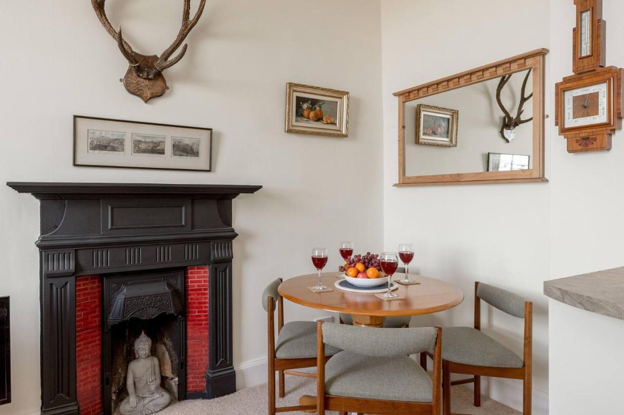 Stunning Panoramic Views: Heart Of The Royal Mile Apartment Единбург Екстериор снимка
