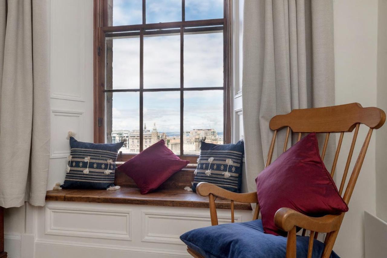 Stunning Panoramic Views: Heart Of The Royal Mile Apartment Единбург Екстериор снимка