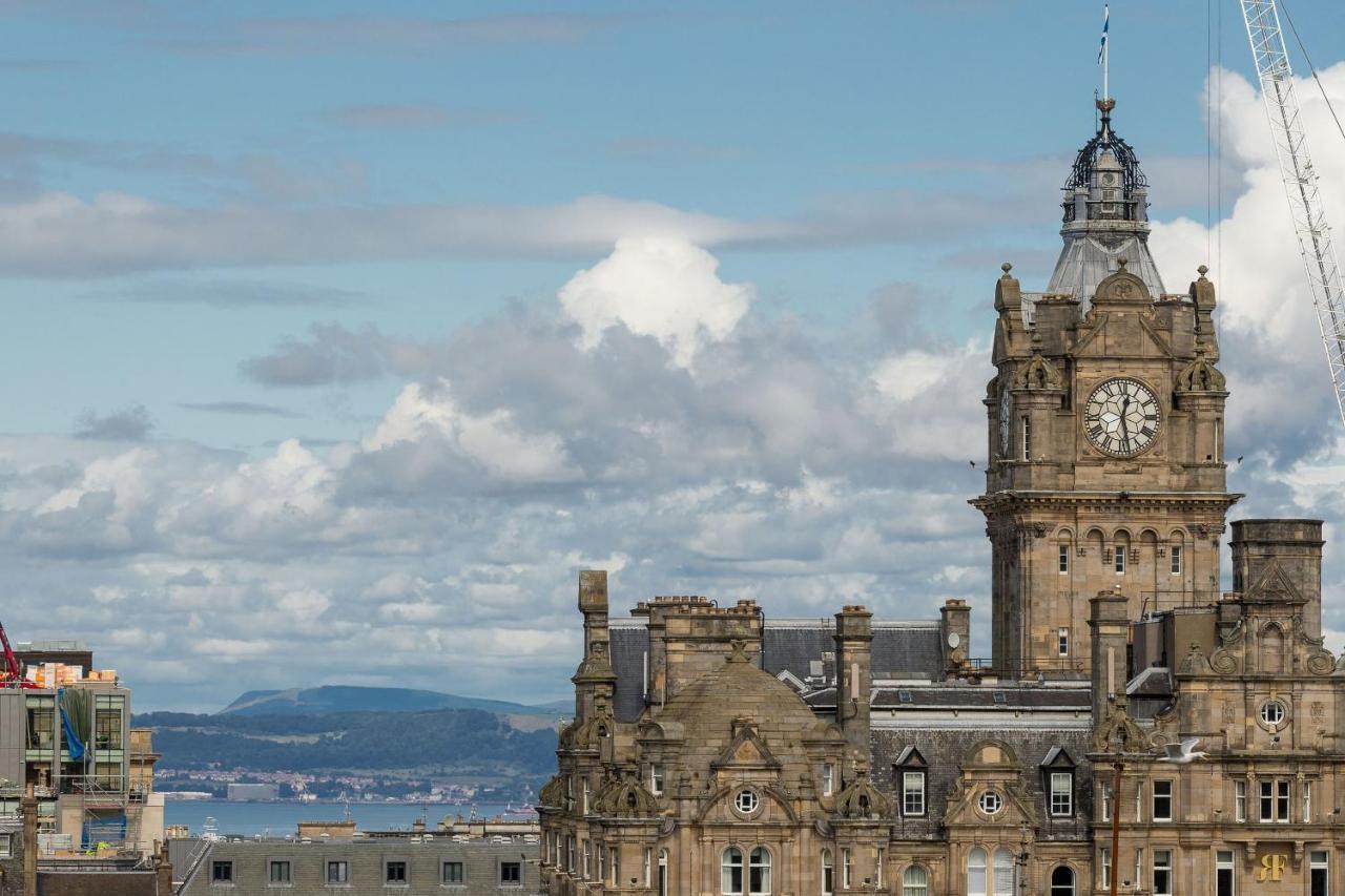 Stunning Panoramic Views: Heart Of The Royal Mile Apartment Единбург Екстериор снимка