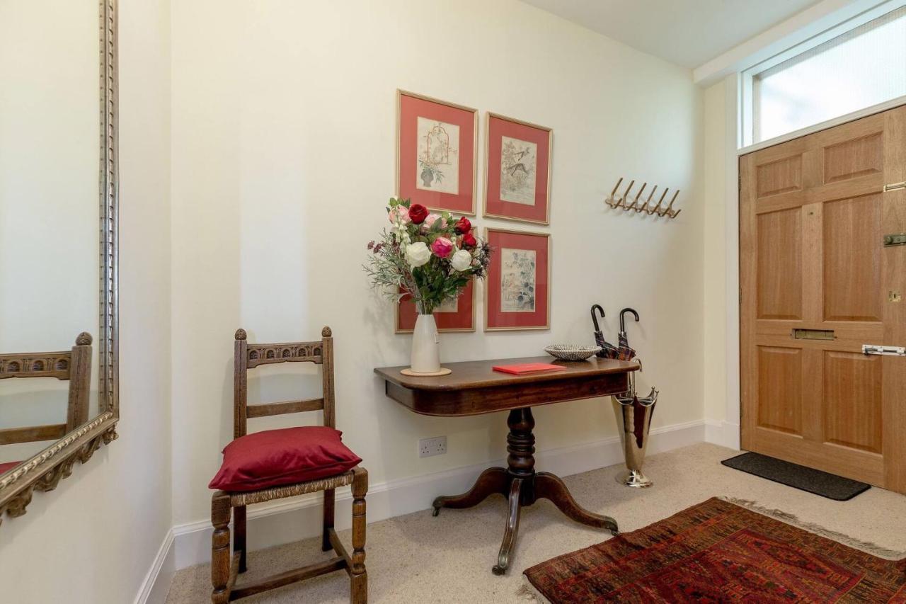 Stunning Panoramic Views: Heart Of The Royal Mile Apartment Единбург Екстериор снимка